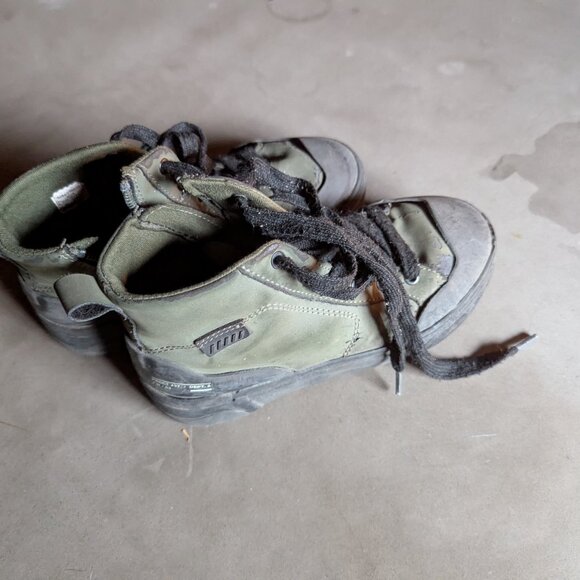 Zara Kids CONTRASTING HIGH-TOP SNEAKERS Khaki Green | Size 2 - Picture 10 of 16